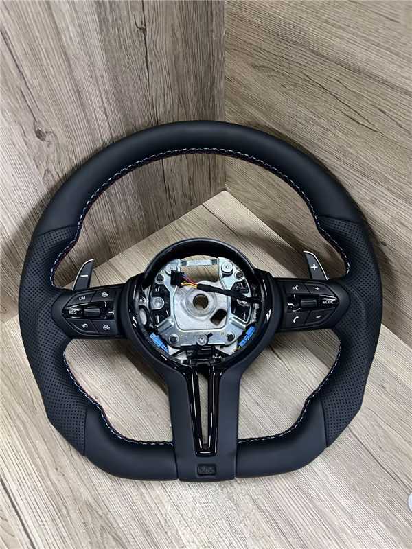 Leather and Alcantara Steering Wheel for BMW E81 E82 E87 E88 E46 E90 E91 E93 E93 E60 E61 E63 E64 E65 E66 E53 E70 E71 E83 E84 E52 E85E86 E89 F20 F21 F22 F23 F46 F46 F30 F31 F34 F80 F32 F33 F36 F82 F83 F07 F10 F11 F90 F06 F12 F13 F01 F02 F25 F26 F48 F85 86
