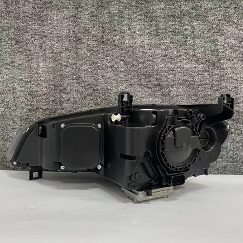 BMW X5 E70 Headlights